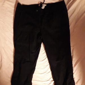 Torrid black capri pants